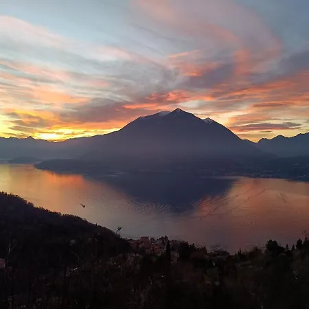 Casa Almut & - Center - Varenna Casa de Férias *